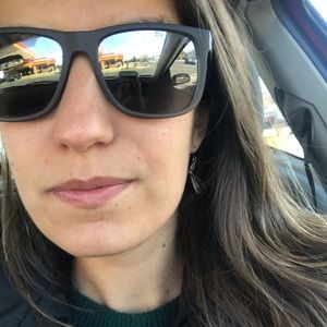 Meet your Posher, Mandy